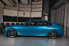 3D-Design-BMW-M760Li-Tuning-Long-Beach-Blue-G12-Individual-Abu-Dhabi-05.webp