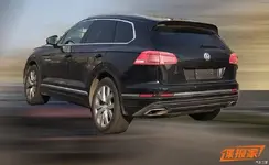 2019-volkswagen-touareg-spied_827x510_61511774966.webp