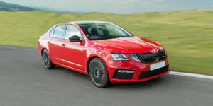 skoda-octavia-vrs-2451-copy.jpg?ixlib=rb-1.1.webp
