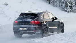 2018-porsche-macan-spy-photos-snow.webp