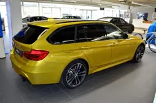 BMW-340i-Touring-F31-LCI-Individual-Austin-Yellow-06-750x499.webp