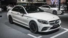 01-2019-mercedes-amg-c43-sedan-geneva-1.webp