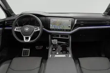 new-touareg-white-interior-22.webp