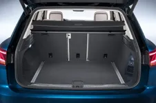 new-touareg-blue-interior-55.webp