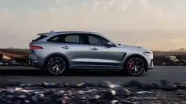 2019-jaguar-f-pace-svr.webp