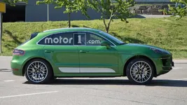 porsche-macan-refresh-spy-shots.webp