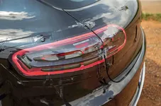 90-porsche-macan-prototype-2018-rear-lights.webp