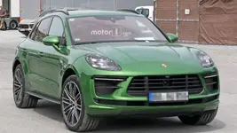2019-porsche-macan-turbo-facelift-spy-photo.webp