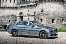 Mercedes-C-Klasse-Facelift-2018-W205-Motoren-Fotos-1200x800-218aabc58986d6df.webp