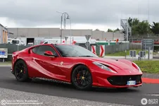 ferrari-812-superfast-c789020062018193546_1.webp