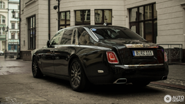 rolls-royce-phantom-viii-c995224012018213121_2.webp