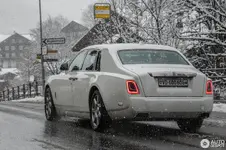 rolls-royce-phantom-viii-c458720012018205904_2.webp