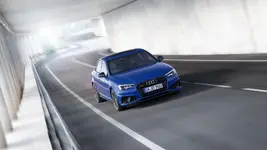 b0c1c2ae-audi-a4-facelift-11.webp
