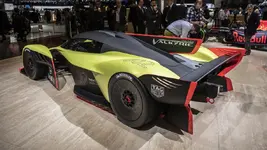 02-aston-martin-valkyrie-amr-pro-geneva-1.webp