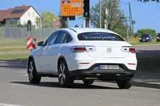 021374a0-mercedes-glc-coupe-11.webp