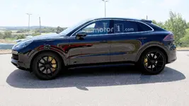 2020-porsche-cayenne-coupe-spy-photo.webp