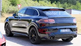 2020-porsche-cayenne-coupe-spy-photo.webp