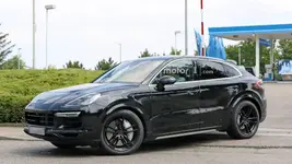 2020-porsche-cayenne-coupe-spy-photo.webp