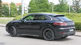 2020-porsche-cayenne-coupe-spy-photo.webp