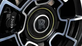 ben-sloss-rolls-royce-dawn-black-badge.webp