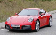 9a58bf0f-2019-porsche-992-911-13.webp