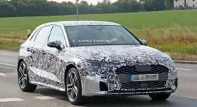 8f25a2fa-audi-a3-all-new-spied-first-time-2-300x163.webp