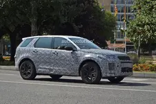 2020-land-rover-discovery-sport-scooped-with-new-design_5.webp