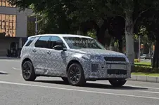 2020-land-rover-discovery-sport-scooped-with-new-design_10.webp