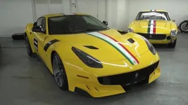 david-lees-ferrari-f12tdf-and-250-lusso-competizione.webp