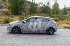 renault-clio-fotos-espia-201850037_9.webp
