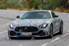 Fotos-esp%C3%ADa-del-Mercedes-AMG-GT-R-Facelift-3.webp