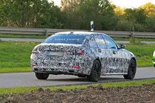 23273aa4-2019-bmw-3-series-lwb-spy-shots-8.webp