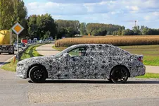 f0f1face-2019-bmw-3-series-lwb-spy-shots-17.webp