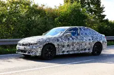 01b27828-2019-bmw-3-series-lwb-spy-shots-19.webp
