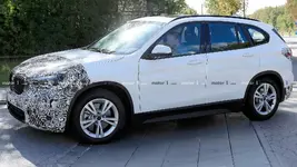 bmw-x1-refresh-spy-photos.webp