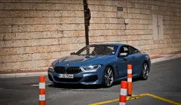bmw-m850i-xdrive-2019-c870415092018191244_4_1.webp