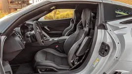 2019-Chevrolet-Corvette-ZR1-1ZR-with-ZTK-front-interior-seats-2.webp