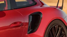 2018-Porsche-911-GT2-RS-side-vent.webp