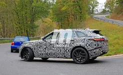 range-rover-velar-svr-fotos-pruebas-201851363_7.webp