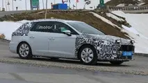 2020-seat-leon-spy-photo.webp