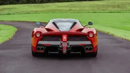8368ee79-2014-ferrari-laferrari-kissimmee-auction-24.webp