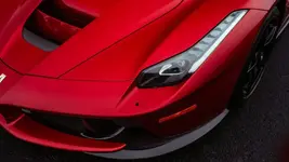 6e71caa1-2014-ferrari-laferrari-kissimmee-auction-19.webp