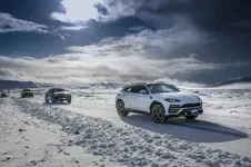 be8093a0-lamborghini-sends-urus-to-iceland-17.webp