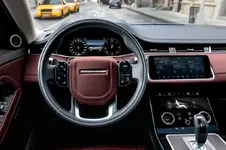 rr_evq_20my_interior_nd_221118_04.webp