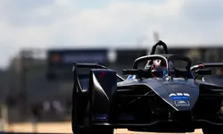spacesuit-media-shivraj-gohil-fia-formula-e-valencia-test-2018-7d2_0168-1.webp