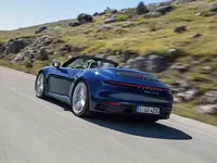Porsche-911_Carrera_4S_Cabriolet-2019-800-09.webp