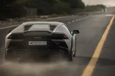 lamborghini-huracan-evo-grigio-artis_104.webp