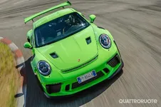 2019-Porsche-911-GT3-RS-0c.webp