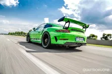 2019-Porsche-911-GT3-RS-a.webp
