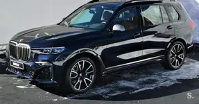 1_bmw-x7.webp